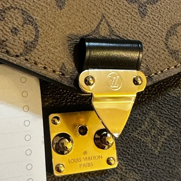 ***SOLD***** BNIB Louis Vuitton Pochette Metis Reverse 2021 - Picture 2 of 16
